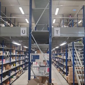 Scaffalatura Picking con Passerella